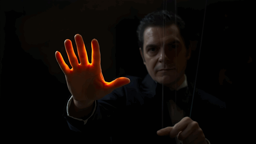 Falso profeta fazendo falsos sinais de milagres e prodígios