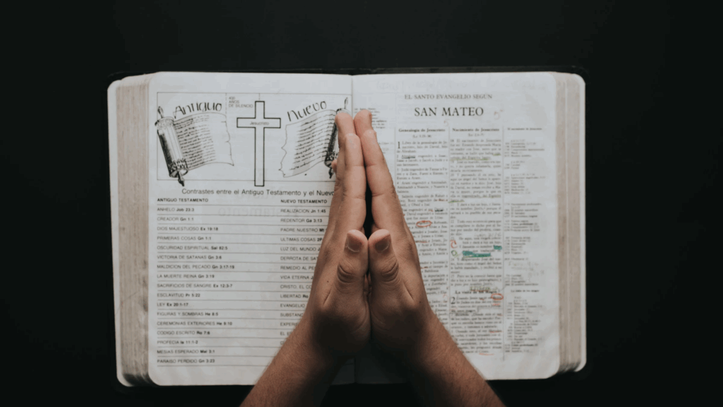 Como devemos orar segundo a Bíblia 