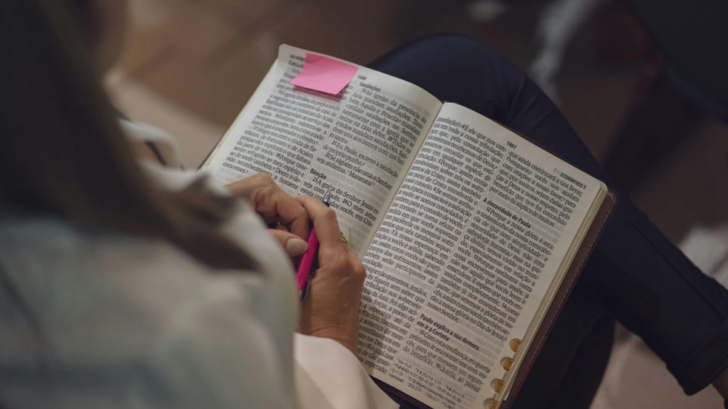 7 Sinais de Que Deus Está Falando Com Você 